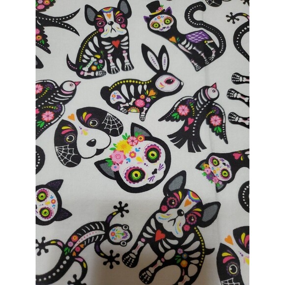 SUGAR SKULL 10 Fat Quarters  Cotton Quilt Fabric - Picture 13 of 16